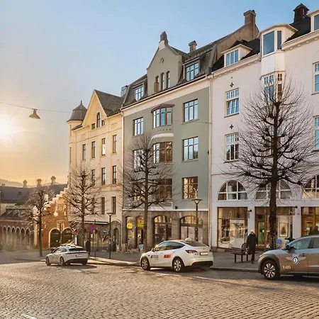 Проживання в сім'ї Floyen - Private With The Location In